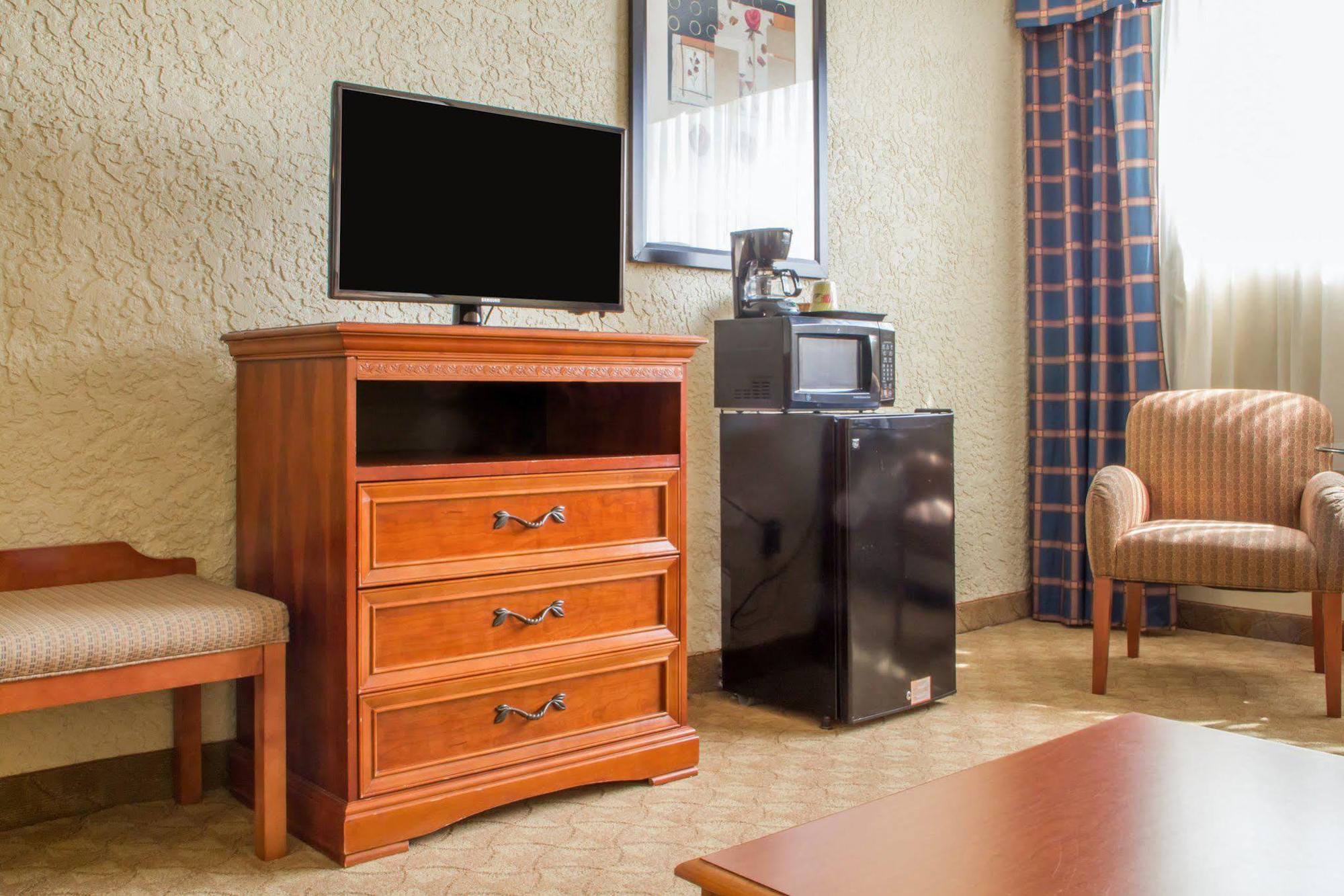 Econo Lodge Broken Arrow-Tulsa Esterno foto